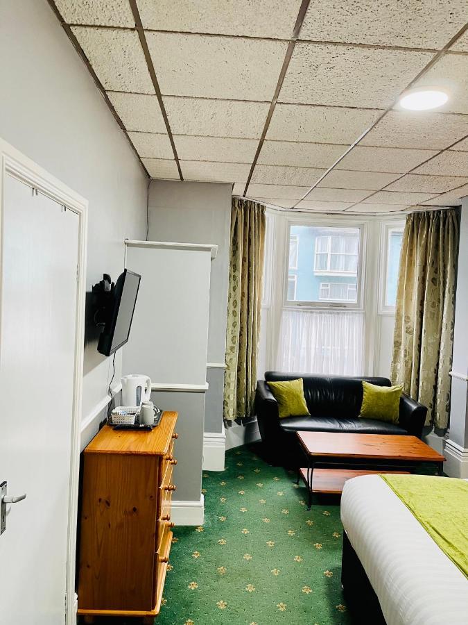 Palm Court B&B Ilfracombe Εξωτερικό φωτογραφία