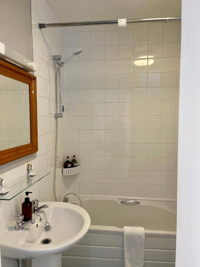 Palm Court B&B Ilfracombe Εξωτερικό φωτογραφία