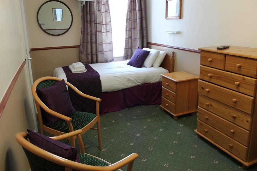 Palm Court B&B Ilfracombe Εξωτερικό φωτογραφία